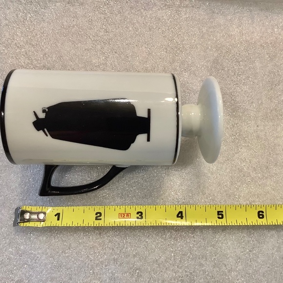 Vintage Capa Negra Espresso Coffee Cup Porcelain Pedestal With Zorro Set of 2 - Picture 9 of 9